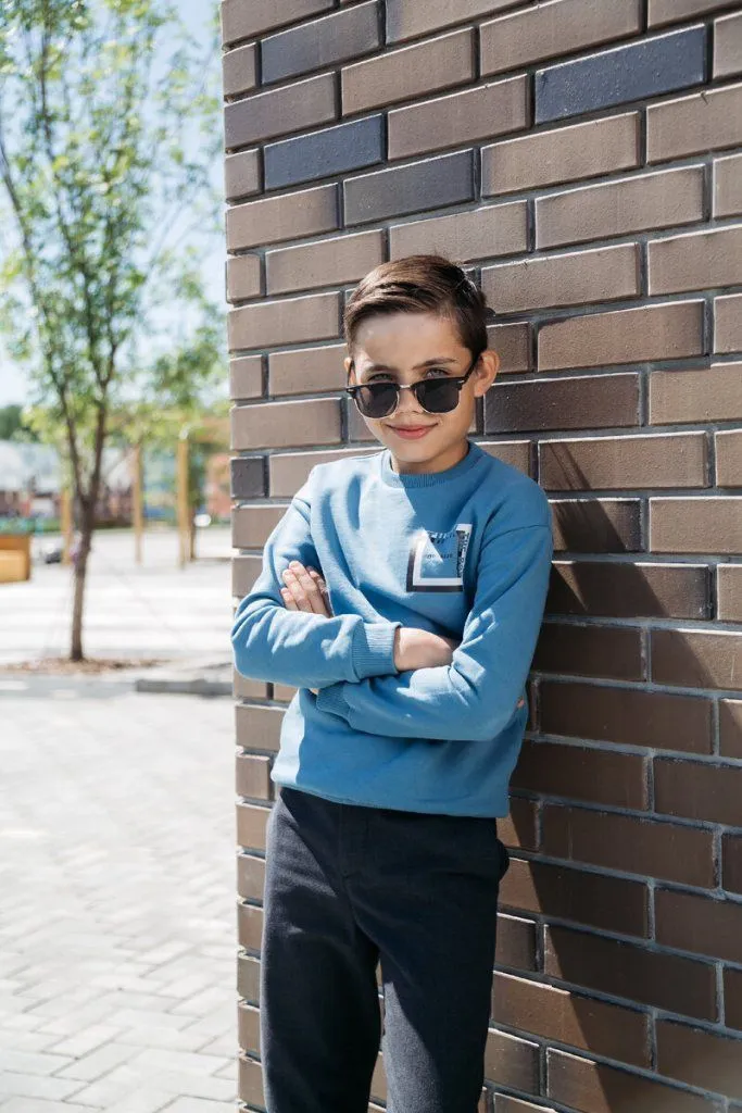 На фото: Толстовка детская SW21J002; Брюки P21B05-SL