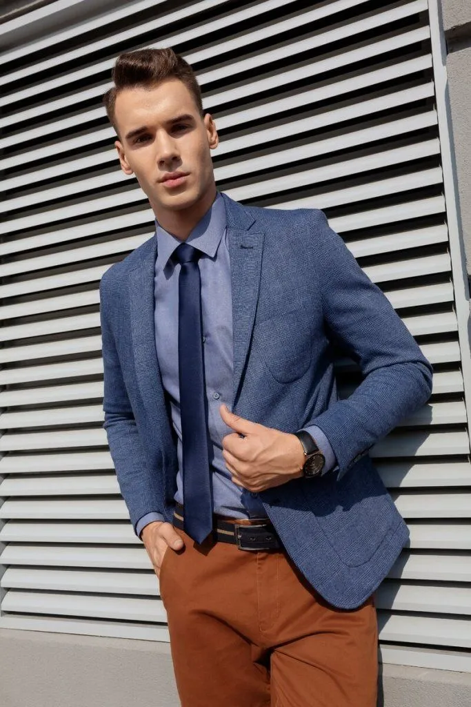 На фото: пиджак арт. JA20035-R; сорочка арт. SH21161-SL; брюки арт. P2013-SL