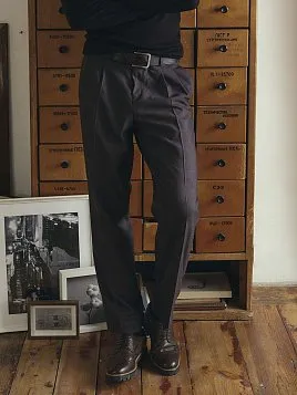 СЕРЫЕ МУЖСКИЕ БРЮКИ С ЗАЩИПАМИ TR26126-230